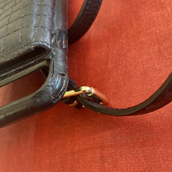 Sena Isa Crossbody Snap On Leather Case for iPhone 6 Plus - Picture 9 of 9